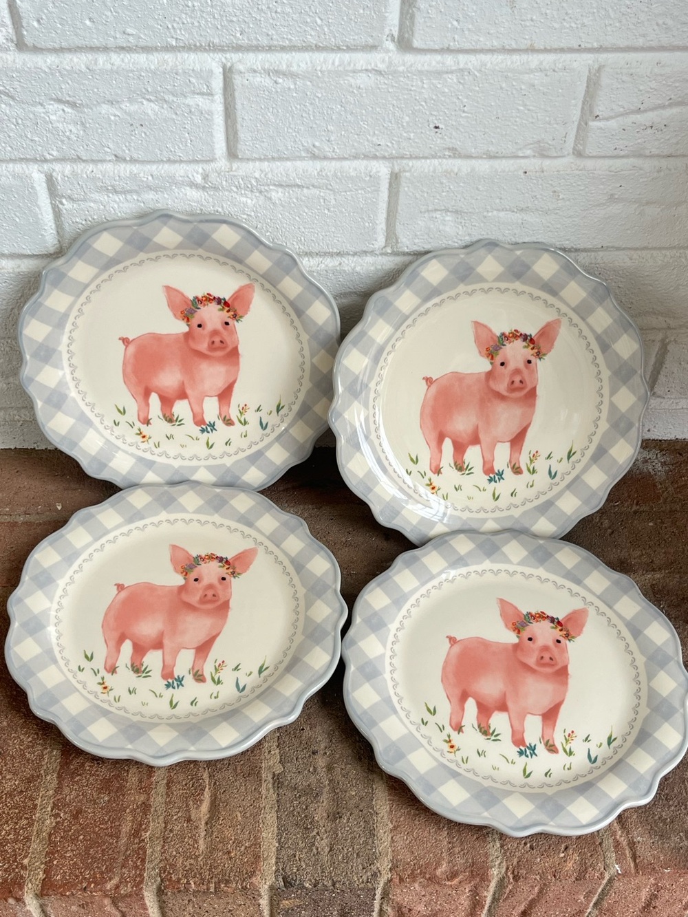 The Pioneer Women gingham pig salad plates (4)